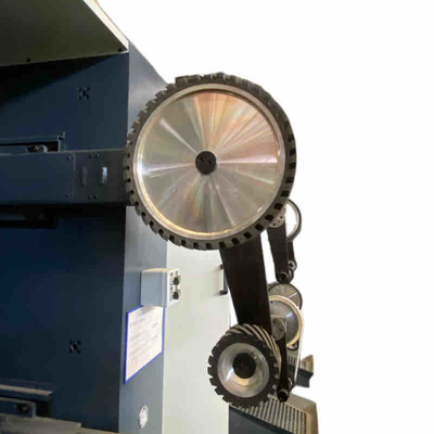 1.5KW स्टेपर मोटर के साथ पीतल के सामान के लिए सीएनसी रोबोटिक बफरिंग मशीन पीस
